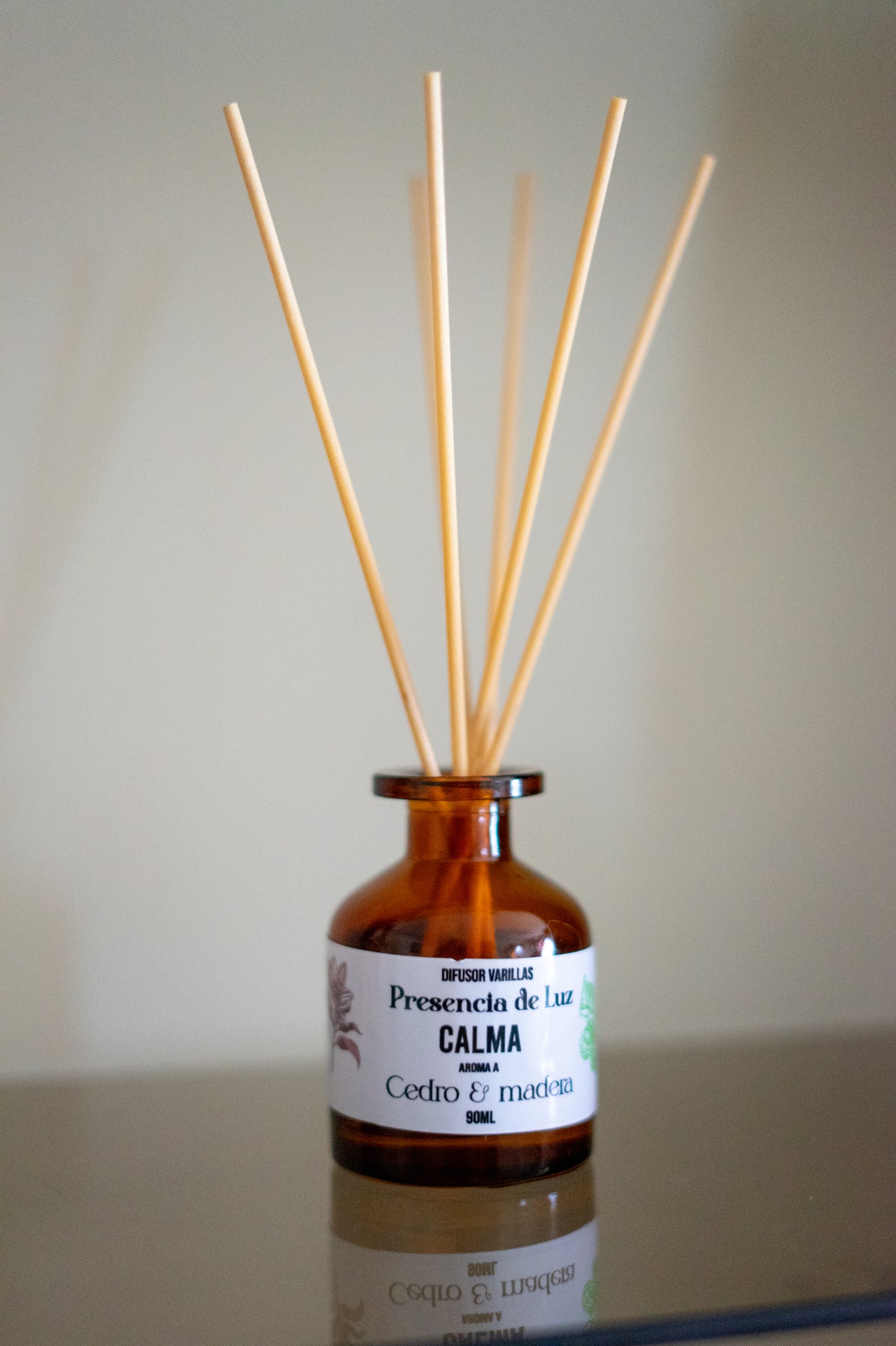 Difusor de varilla "CALMA" 90 ml - Aroma Cedro & madera